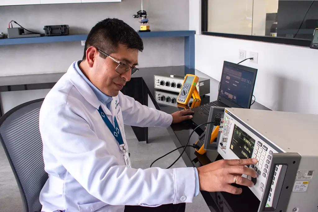 Laboratorio de metrología eléctrica: Calibración de equipo eléctricos. Test & Control.