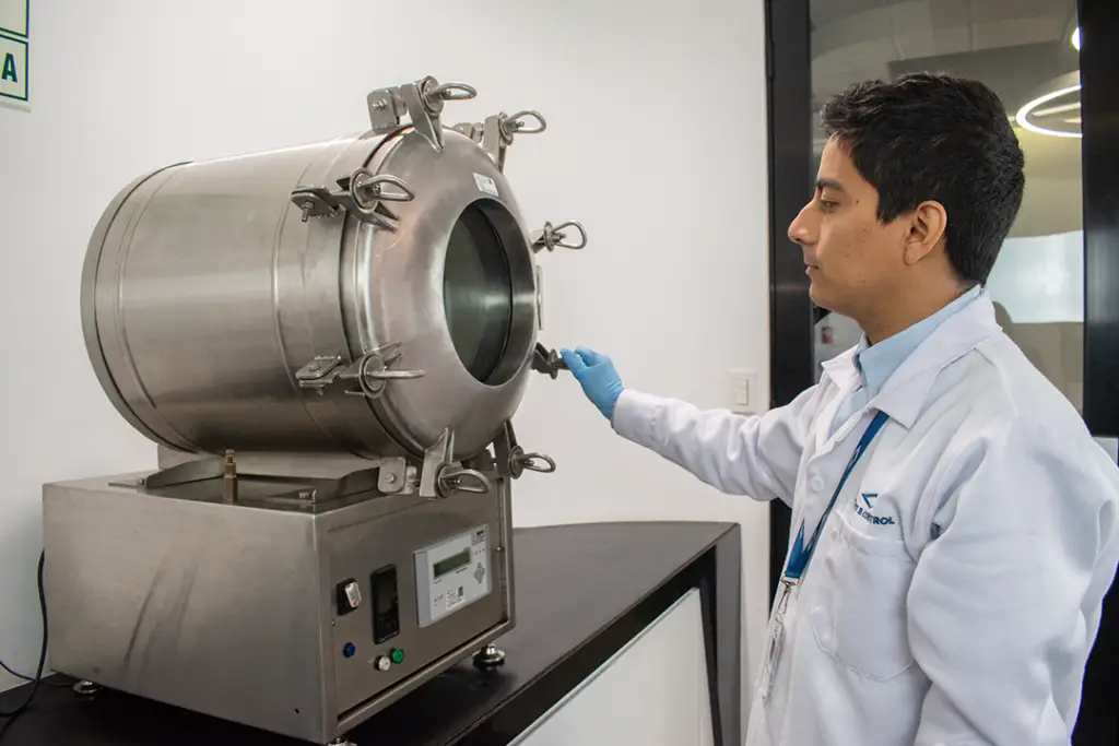 Laboratorio de presión: Cámara barométrica, laboratorio acreditado. Test & Control