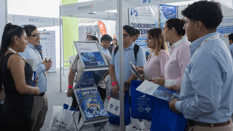 ¡Conoce nuestro stand!